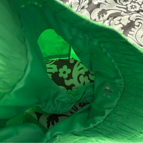 JoyLab Bright Green Lined Athletic Shorts Small Running Exercise Active Workout - Picture 6 of 6